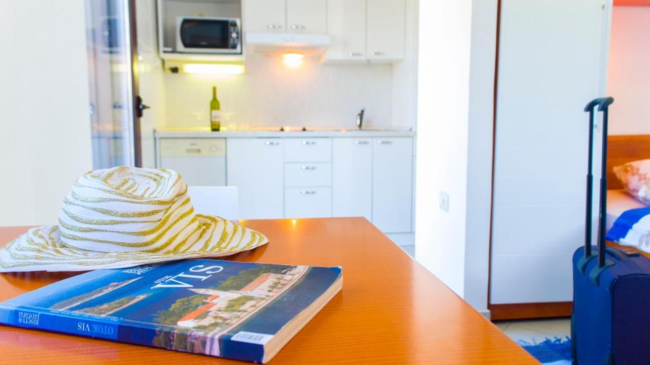 The Sea House Apartments ヴィス エクステリア 写真